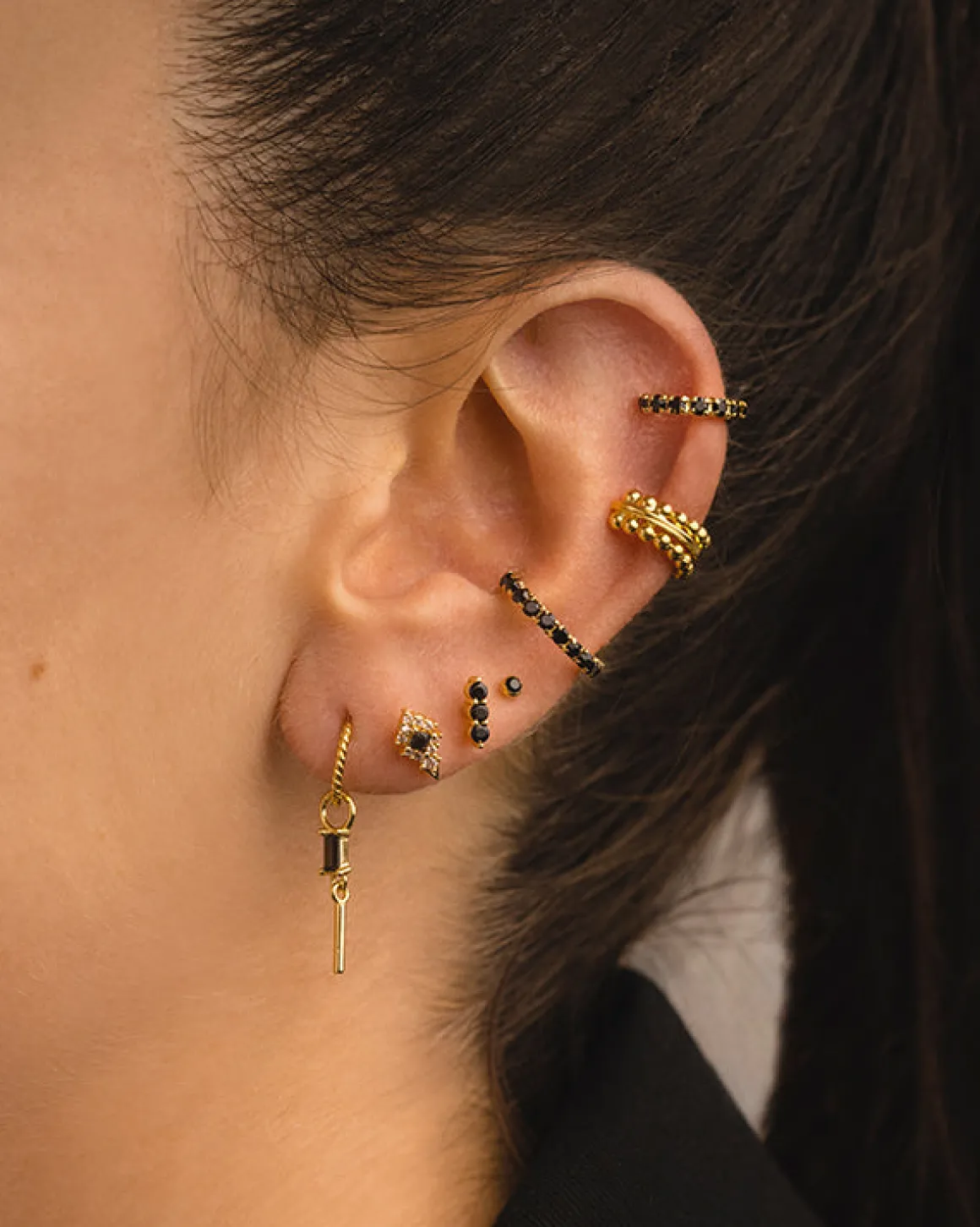 PENDIENTES ARLA MINI BLACK GOLD